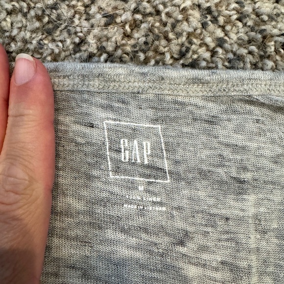 GAP Heather gray tee - Picture 2 of 3
